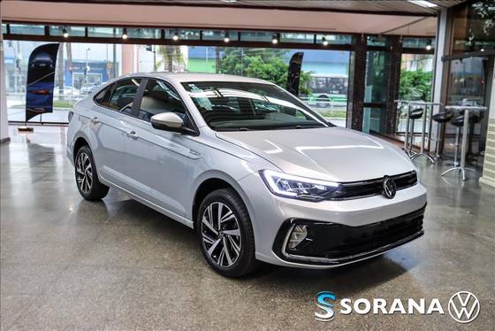 VOLKSWAGEN VIRTUS 1.0 200 TSI HIGHLINE AUTOMÁTICO